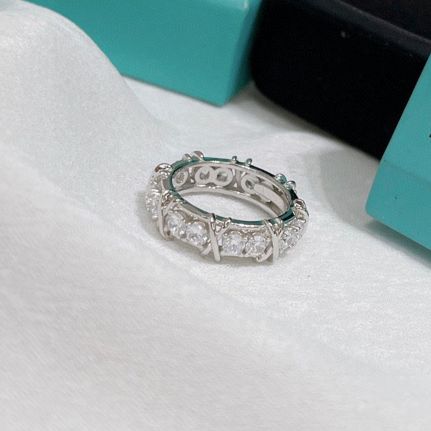 18K T Schlumberger Eighteen Stone Ring