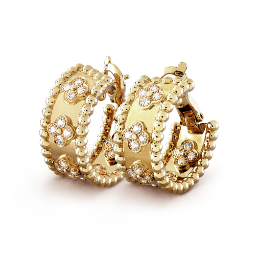 18k Perlée Clovers Hoop Earrings
