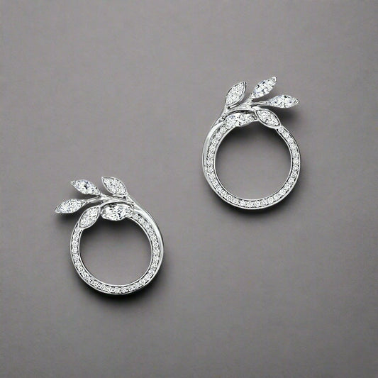 18K T Victoria Diamonds Earrings