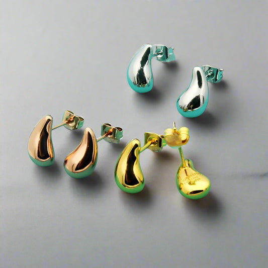 18K T Horn Earrings