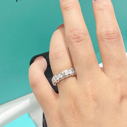 18K T Schlumberger Eighteen Stone Ring